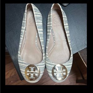 Tori Burch reva flat size 7.5
